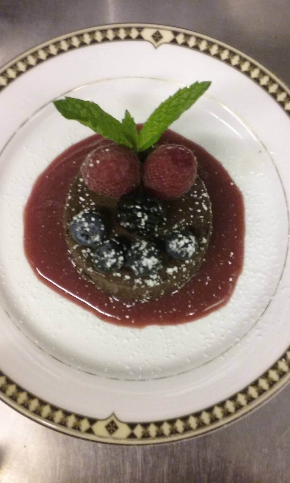 La Dolce Vita | restaurant | 9785 S Santa Monica Blvd, Beverly Hills, CA 90210, USA | 3102781845 OR +1 310-278-1845