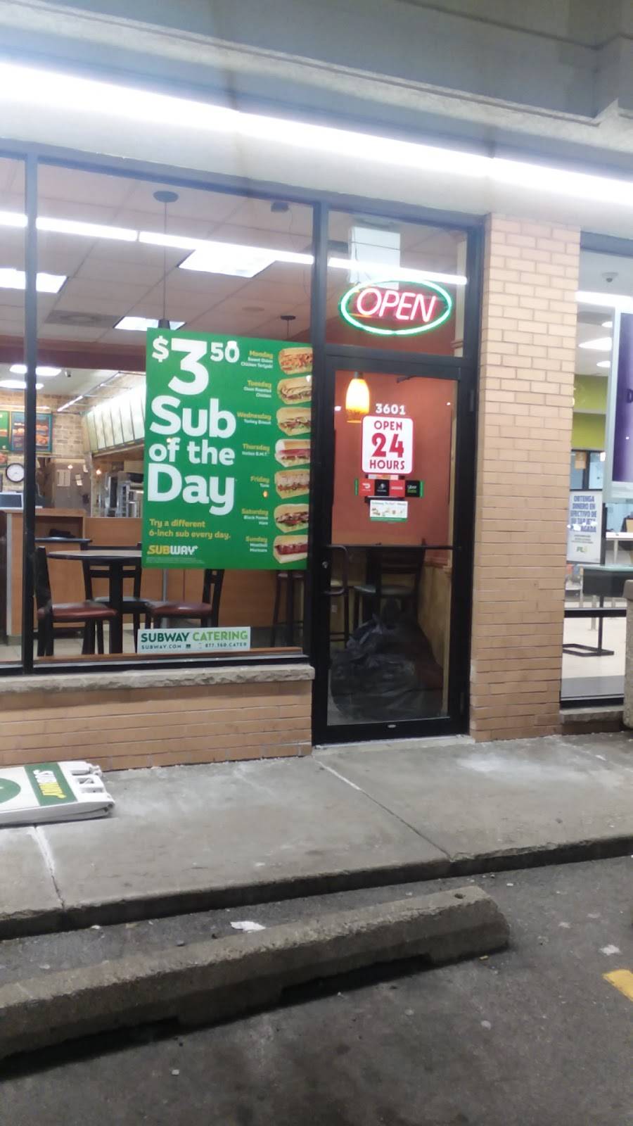 Subway Restaurants | restaurant | 3601 N Western Ave, Chicago, IL 60618, USA | 7732483614 OR +1 773-248-3614