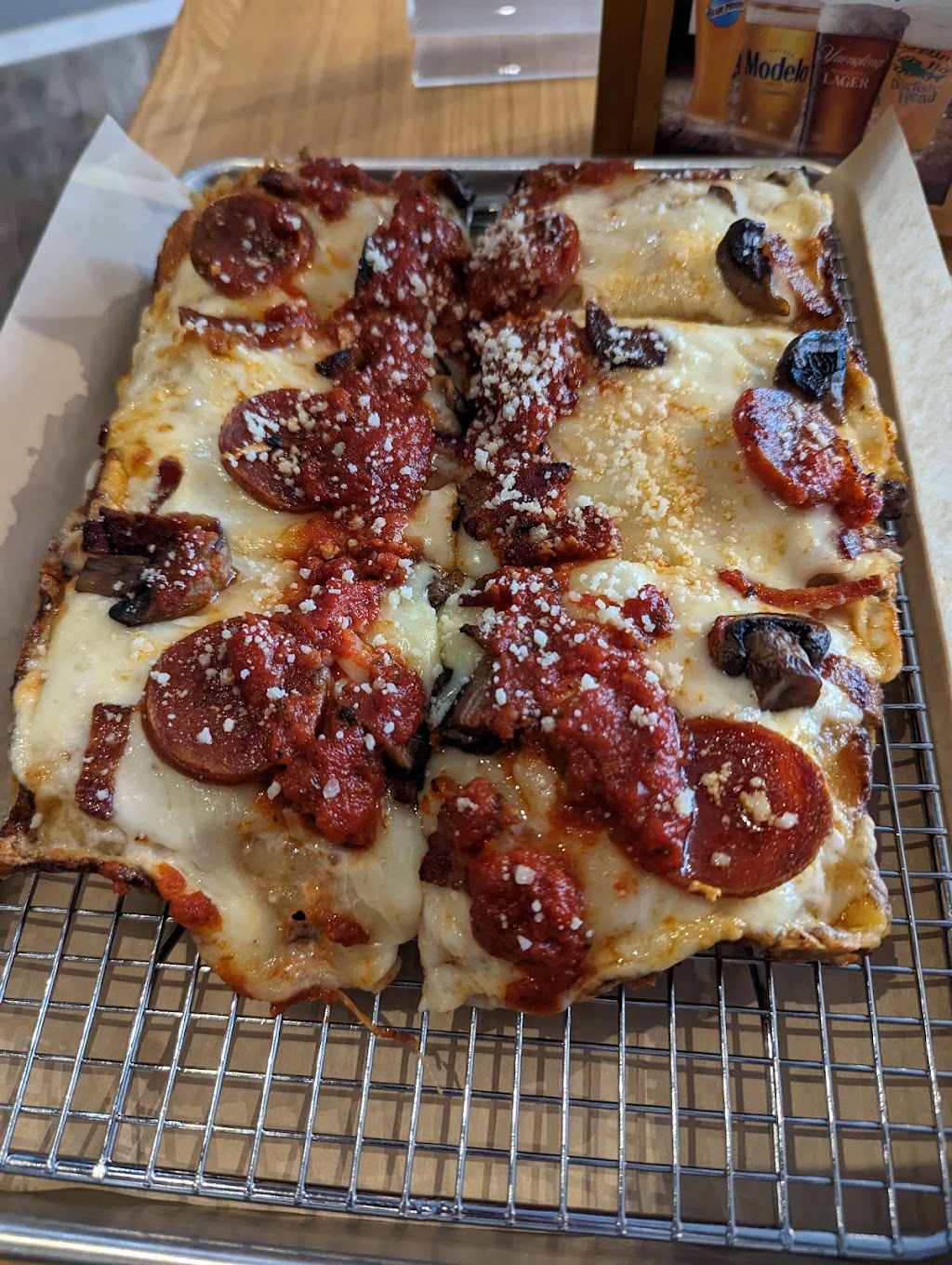 Brain Drain Food Hall | restaurant | 3061 Centreville Rd, Herndon, VA 20171, USA | 5712877476 OR +1 571-287-7476