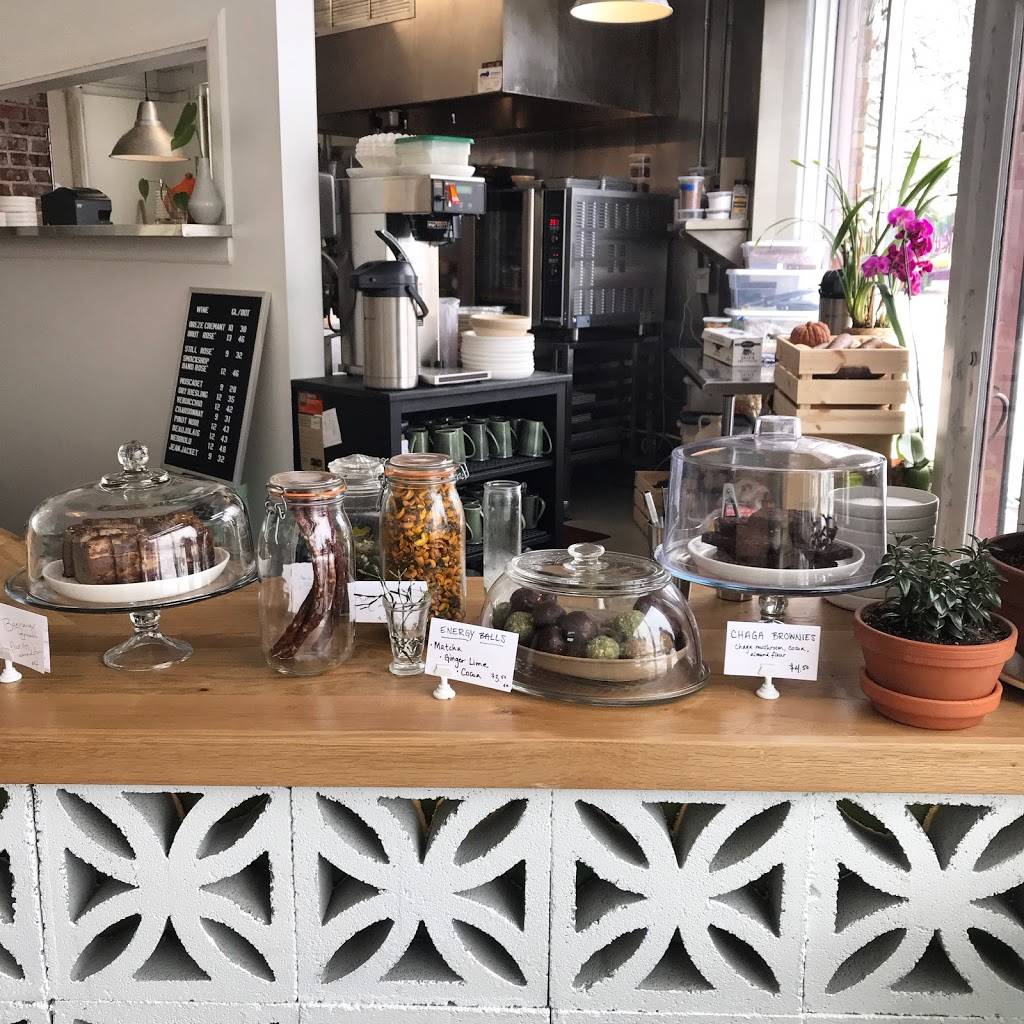 Lucky Santo | restaurant | 3127 NW 85th St, Seattle, WA 98117, USA | 2062943921 OR +1 206-294-3921