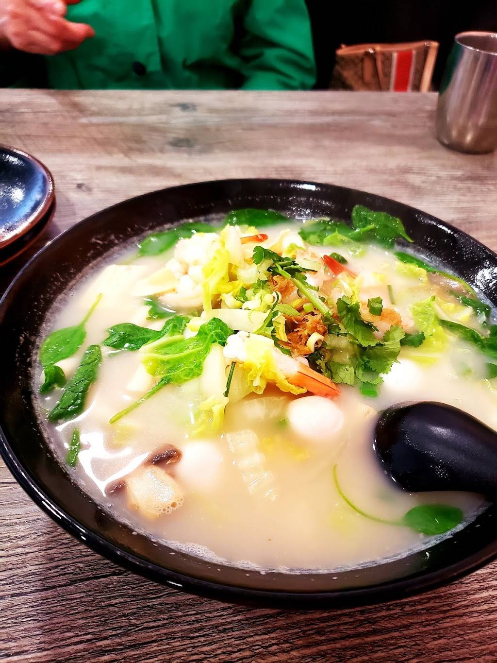 Noodles & Things | restaurant | 447 Broadway, Millbrae, CA 94030, USA | 6506517105 OR +1 650-651-7105