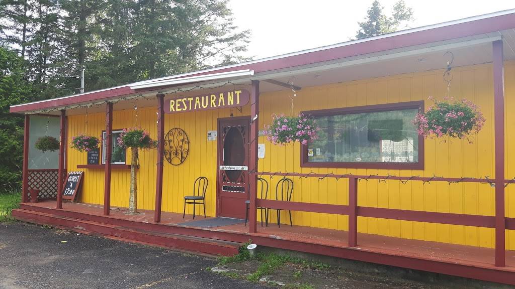 Casa La Piñata | restaurant | 24 Route de Rawdon, Saint-Alphonse-Rodriguez, QC J0K 1W0, Canada | 4508831544 OR +1 450-883-1544