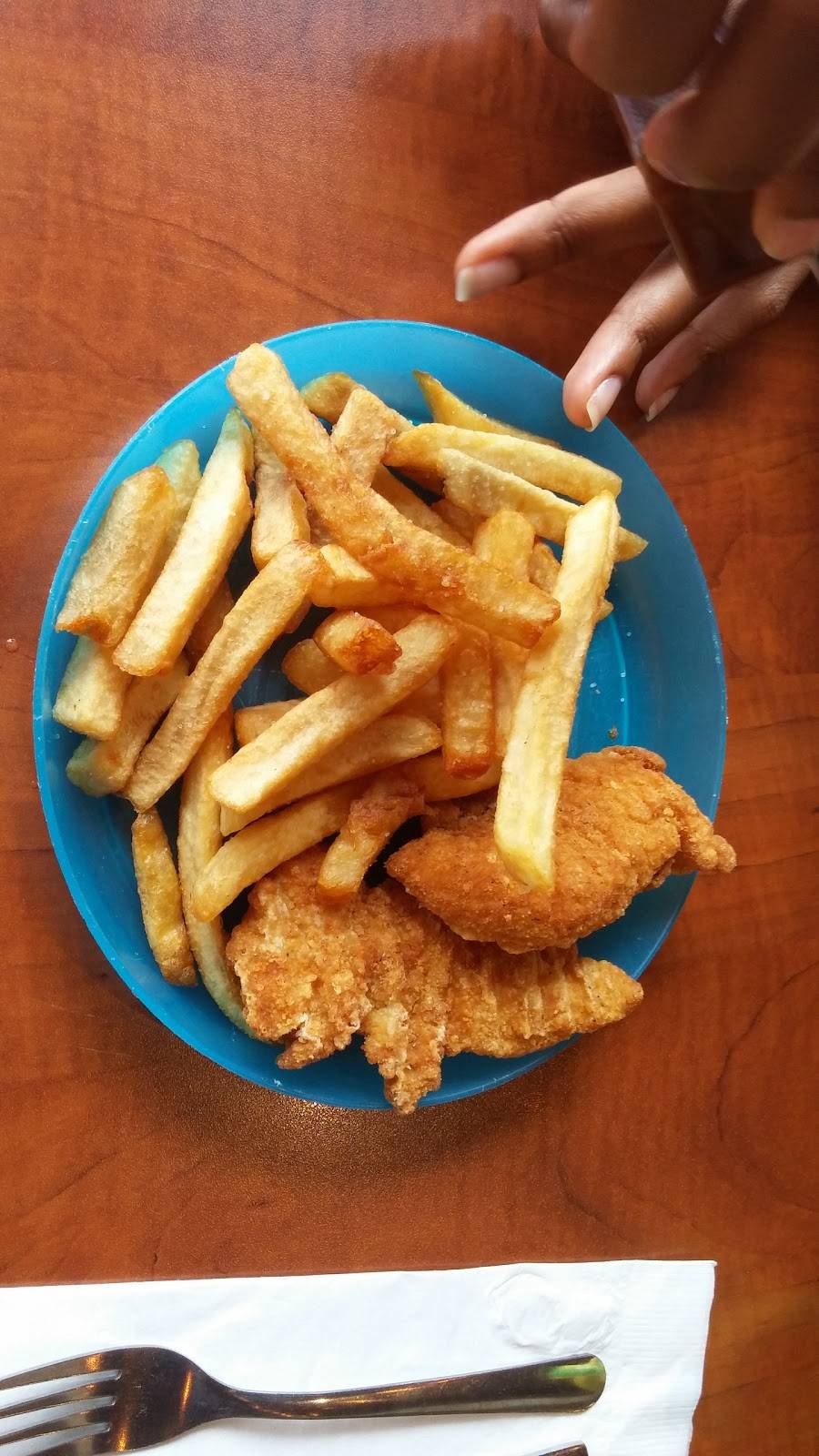 Le Quai Resto-Pub | restaurant | 5 Rue des Remparts, Saint-Michel-de-Bellechasse, QC G0R 3S0, Canada | 4188844088 OR +1 418-884-4088