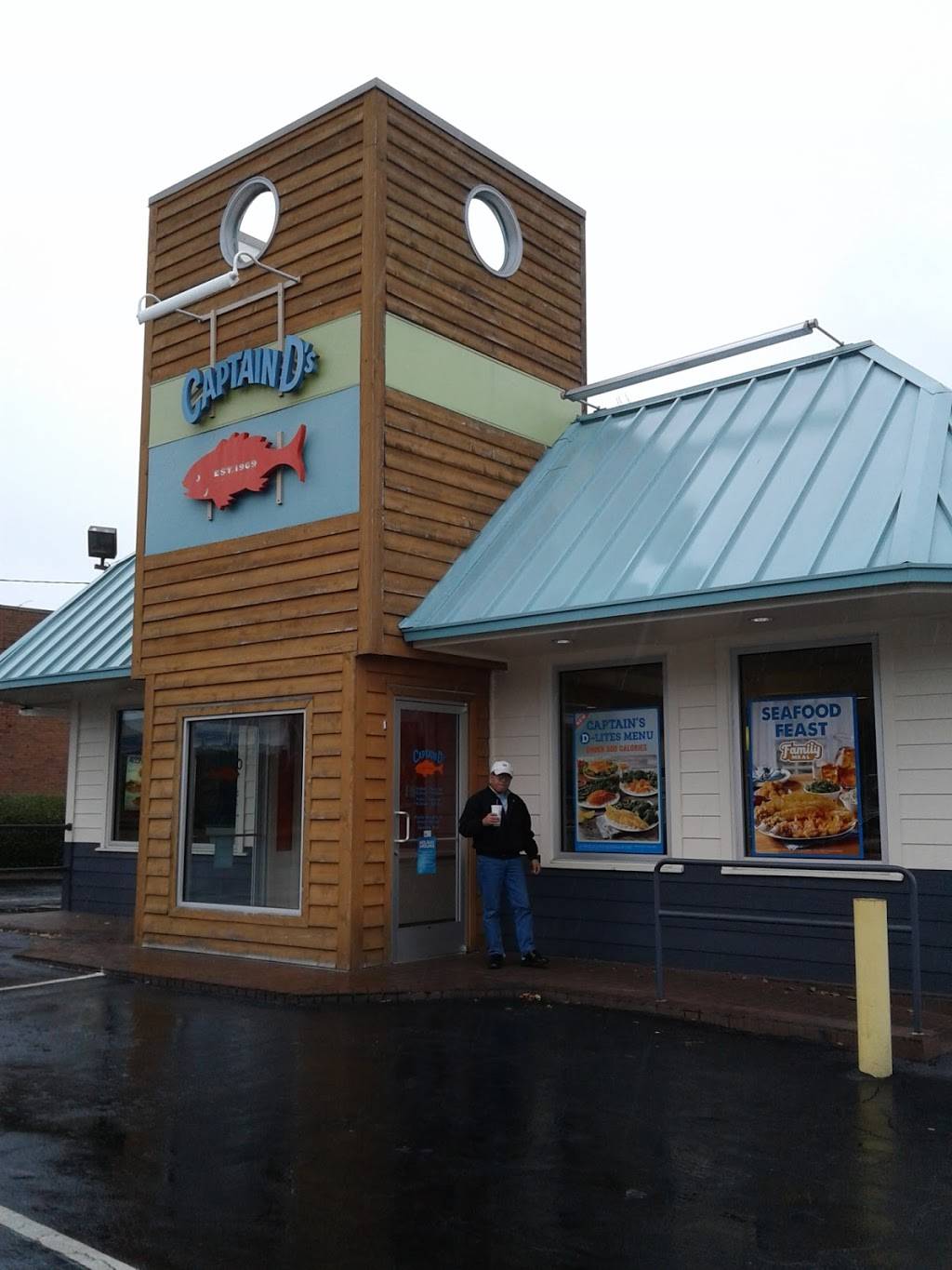 Captain Ds | restaurant | 475 W Pike St, Lawrenceville, GA 30046, USA | 7709628144 OR +1 770-962-8144