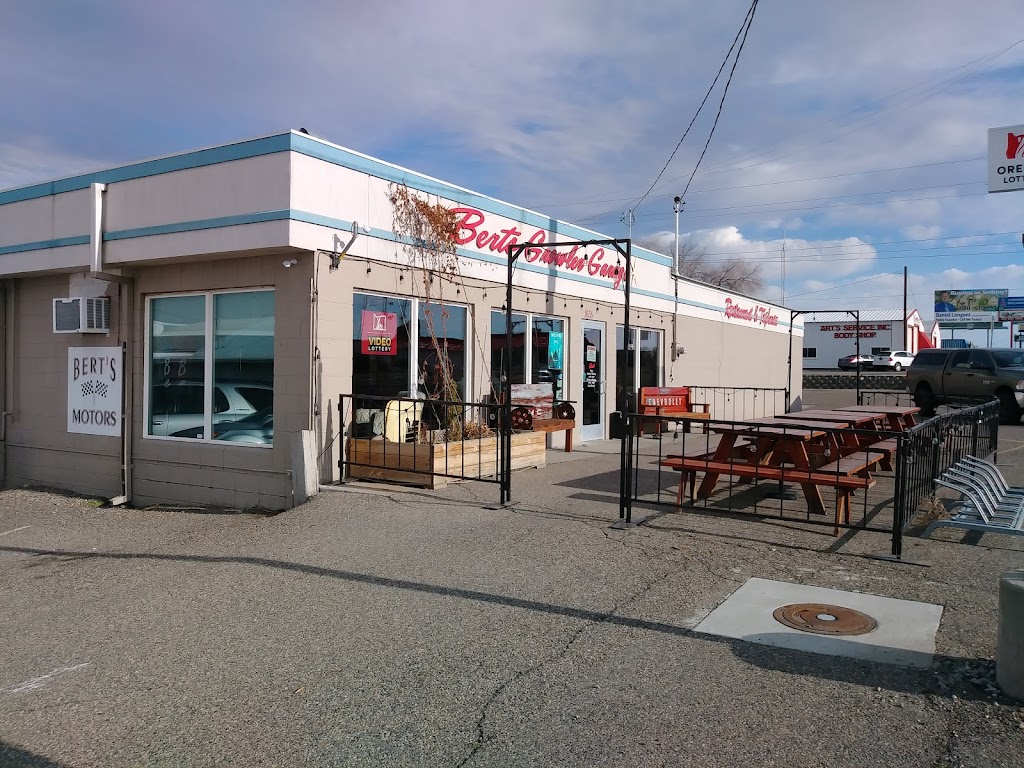 Berts Growler Garage | restaurant | 1635 SW 4th Ave, Ontario, OR 97914, USA | 5418892263 OR +1 541-889-2263