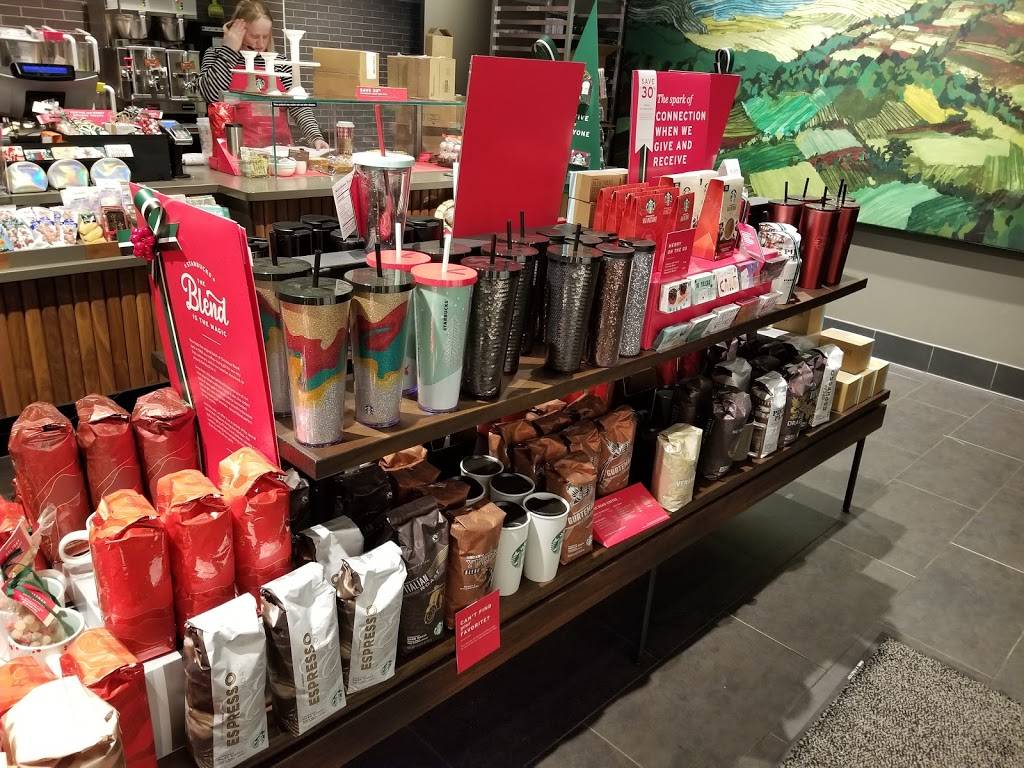 Starbucks | cafe | P-3, 1709 1st St S, Willmar, MN 56201, USA | 3202352407 OR +1 320-235-2407