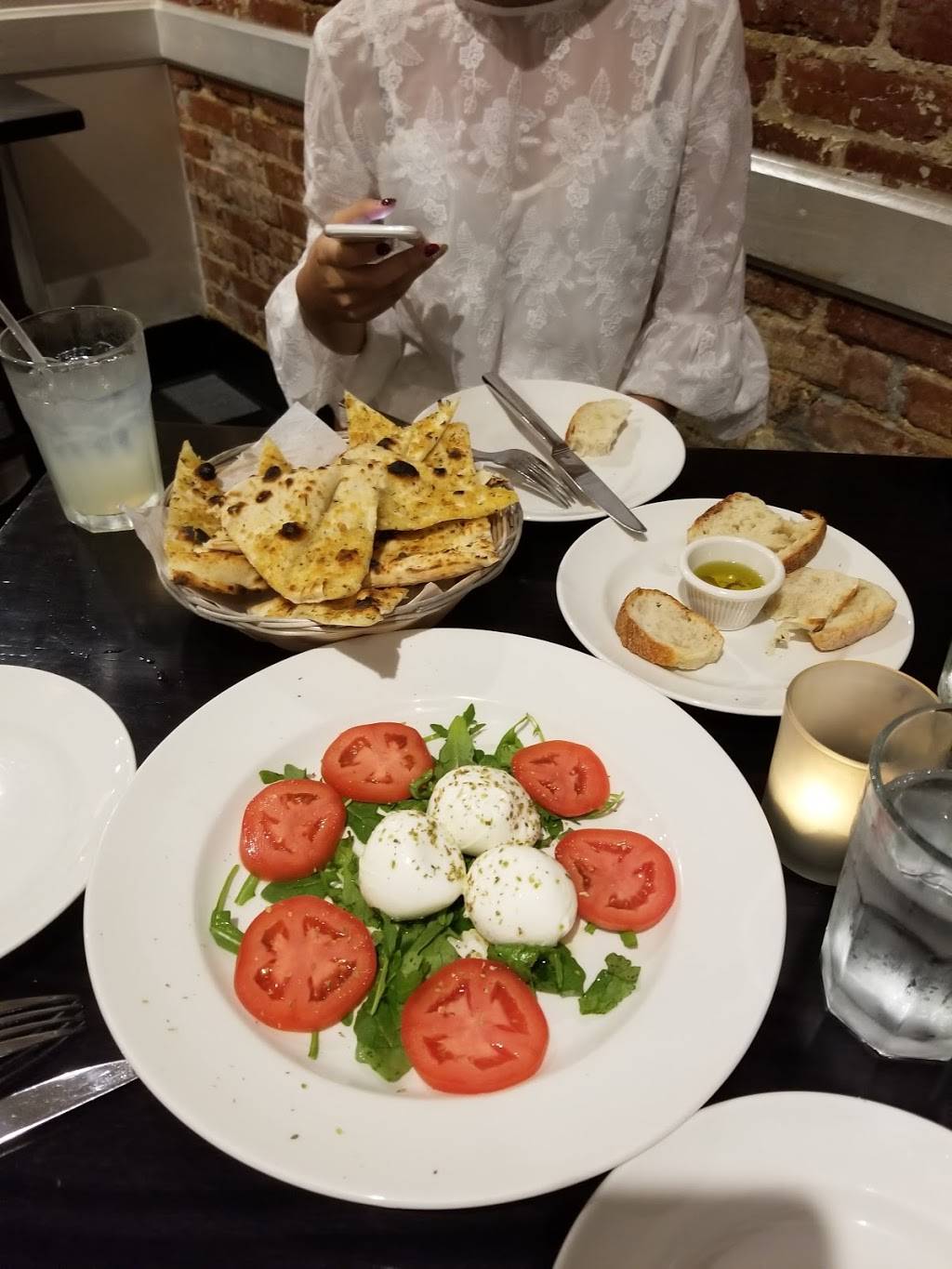 il Canale | restaurant | 1065 31st St NW, Washington, DC 20007, USA | 2023374444 OR +1 202-337-4444