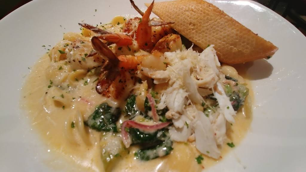 Pappadeaux Seafood Kitchen | restaurant | 2330 N International Pkwy Terminal C, Gate 14, DFW Airport, TX 75261, USA | 9274250087 OR +1 927-425-0087