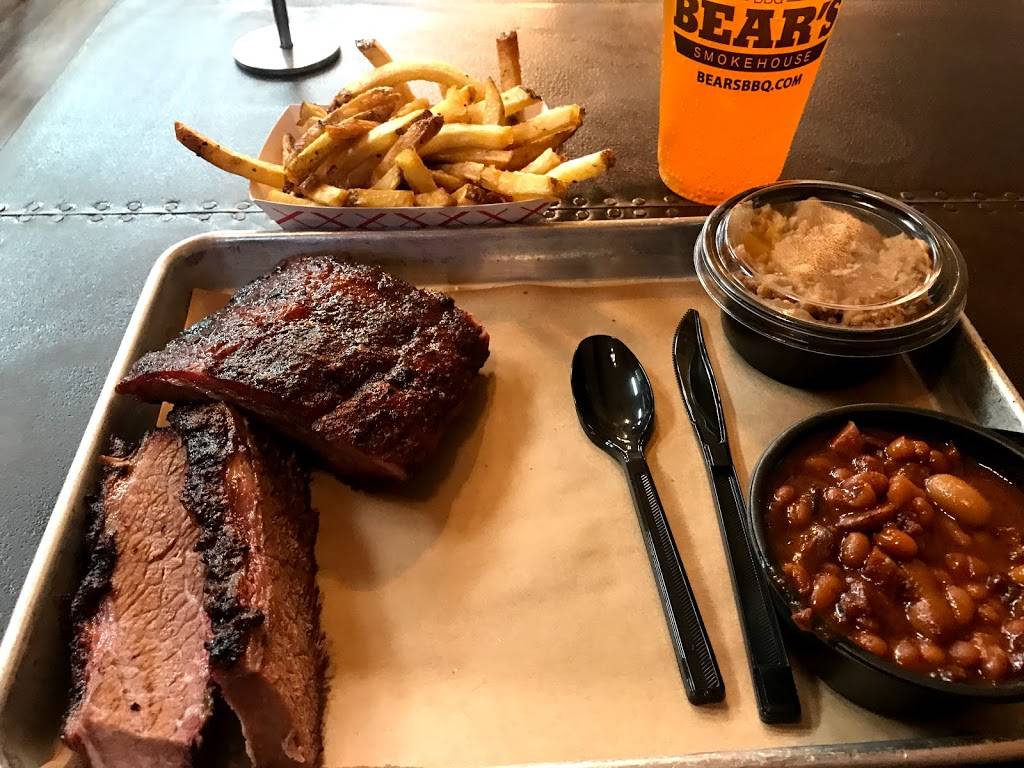 Bears Smokehouse Barbecue | restaurant | 2152 Poquonock Ave, Windsor, CT 06095, USA | 8607858772 OR +1 860-785-8772