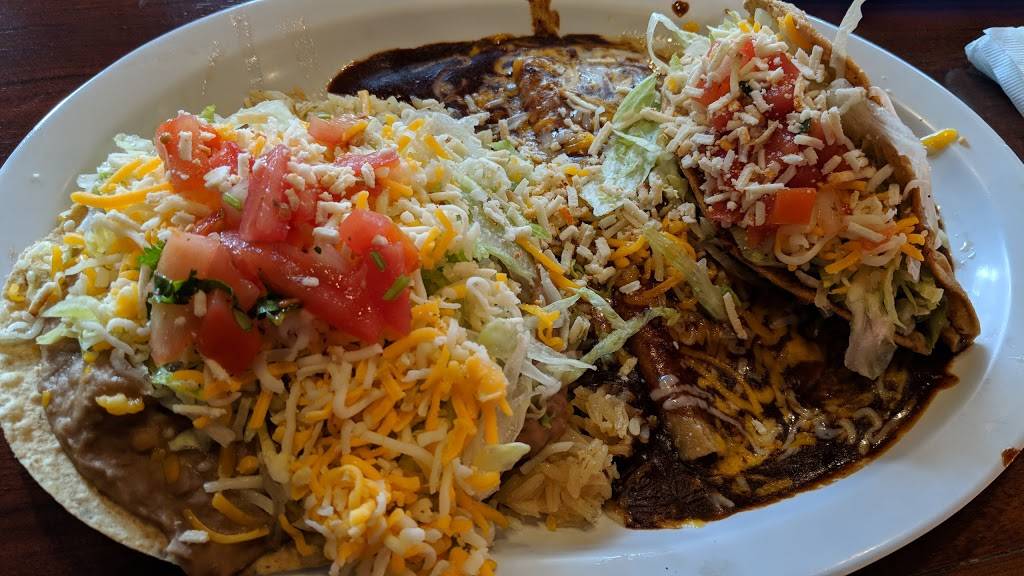 Los Panchos | restaurant | 2130 Birch Rd, Chula Vista, CA 91915, USA | 6192161611 OR +1 619-216-1611