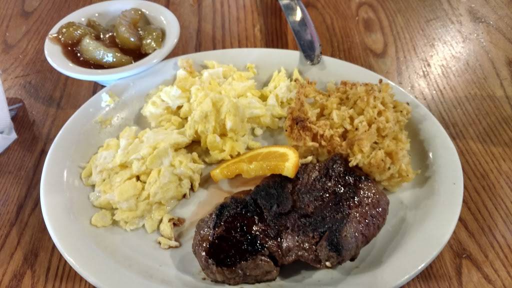 Cracker Barrel Old Country Store | restaurant | 101 Commons Dr, Greenwood, SC 29649, USA | 8642299026 OR +1 864-229-9026