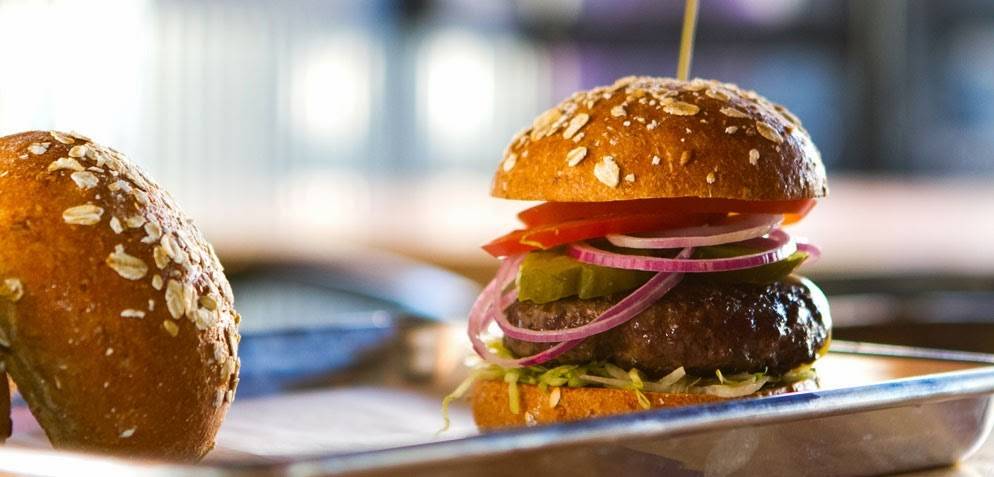 Burger Village | restaurant | 222 7th Ave, Brooklyn, NY 11215, USA | 7184994165 OR +1 718-499-4165