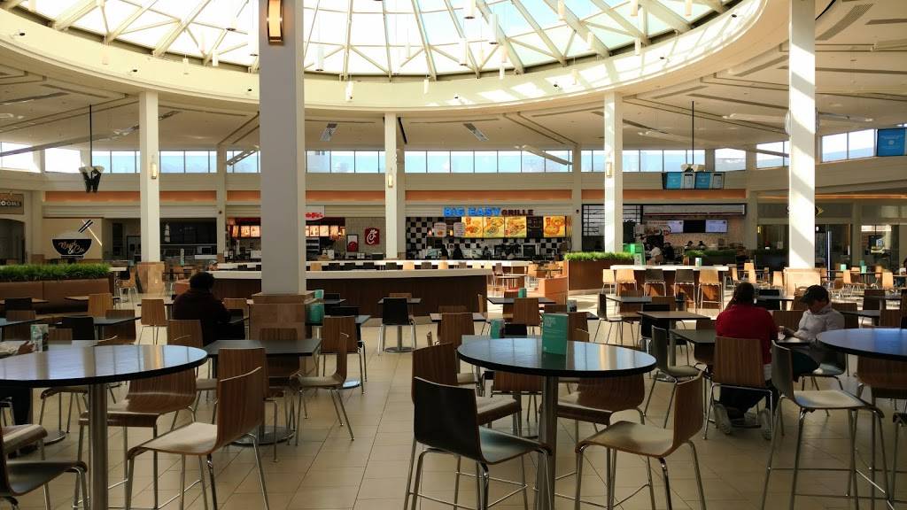 Charleys Philly Steaks | restaurant | 75 Middlesex Turnpike Ste 2102, Burlington, MA 01803, USA | 7812212134 OR +1 781-221-2134