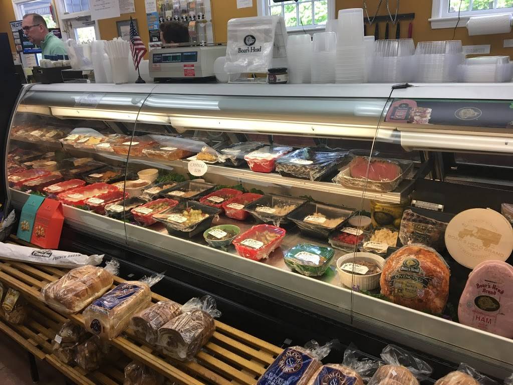 Red’s Emporium | restaurant | 1514 Tremont St, Duxbury, MA 02332, USA | 7819341313 OR +1 781-934-1313