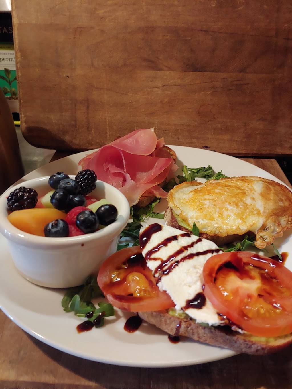 Saltoro | restaurant | 14051 Greenwood Ave N, Seattle, WA 98133, USA | 2063656025 OR +1 206-365-6025