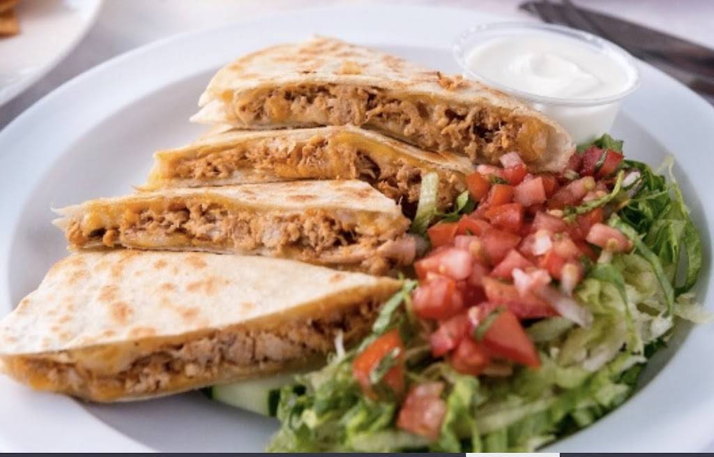 Los Potrillos Food Truck | restaurant | 4200 G St, Philadelphia, PA 19124, USA | 2675966092 OR +1 267-596-6092