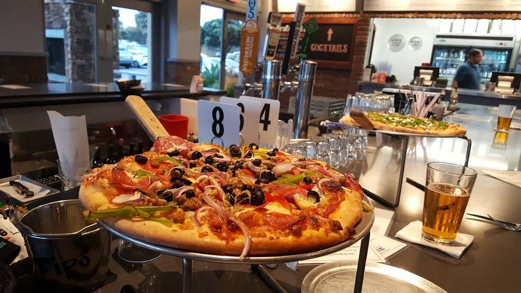 Fratellis Pizza & Brew | restaurant | 1559 Spinnaker Dr #100, Ventura, CA 93001, USA | 8056390866 OR +1 805-639-0866