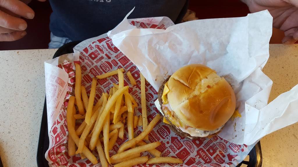 Jack in the Box | restaurant | 5028 Broadway Avenue J, Galveston, TX 77551, USA | 4097407222 OR +1 409-740-7222