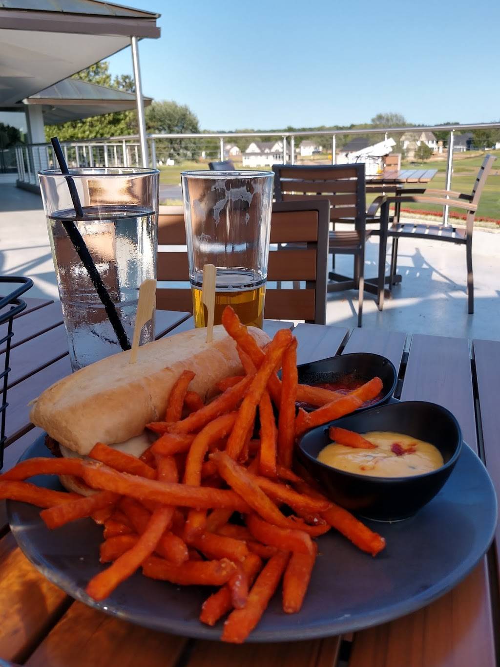 Arnies Restaurant @ RGC | restaurant | 11455 20th St N, Lake Elmo, MN 55042, USA | 6515059059 OR +1 651-505-9059