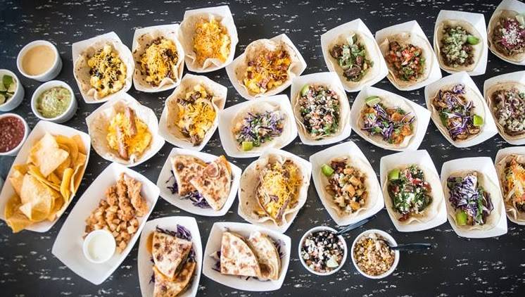 Rusty Taco | restaurant | 12995 W Center Rd, Omaha, NE 68144, USA | 4029326936 OR +1 402-932-6936