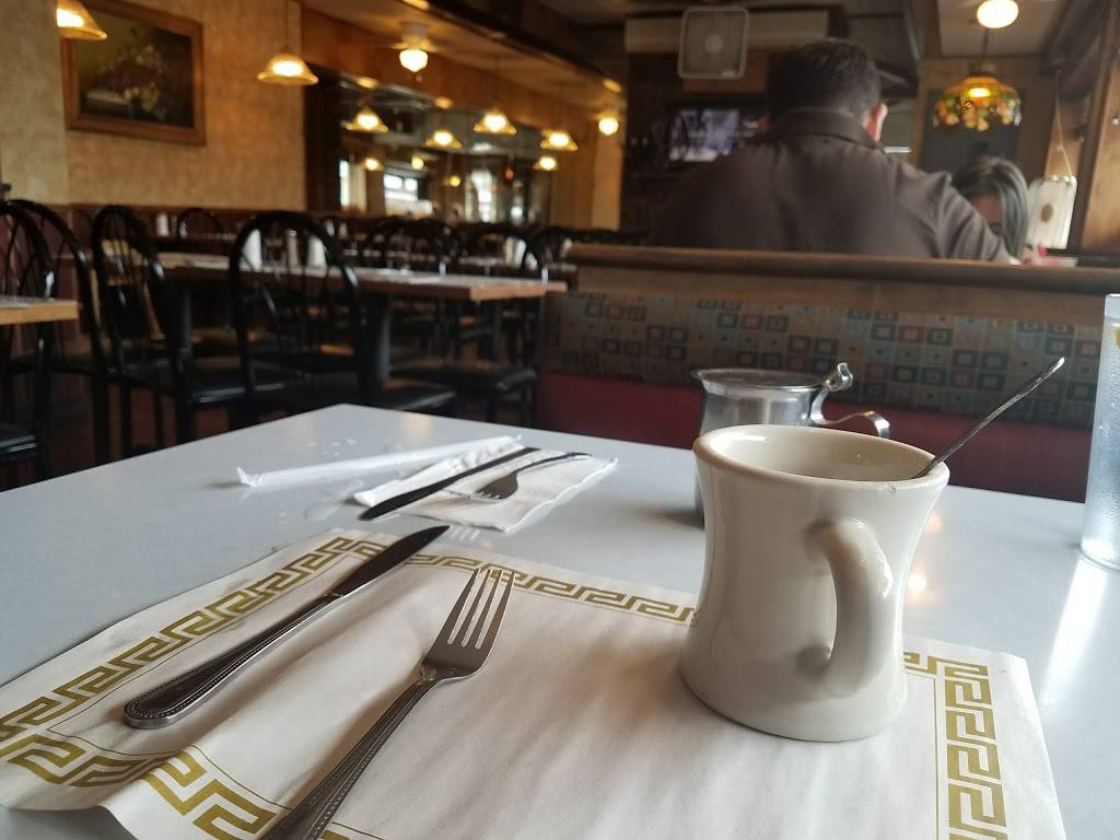 P & L Grill & Diner | meal takeaway | 590 32nd St, Union City, NJ 07087, USA | 2018651121 OR +1 201-865-1121