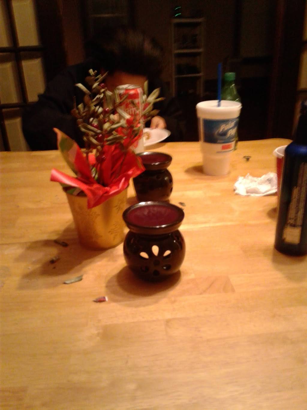 Eds Smokehouse | restaurant | 1009 McKinley Ave NW, Canton, OH 44703, USA | 2342152222 OR +1 234-215-2222