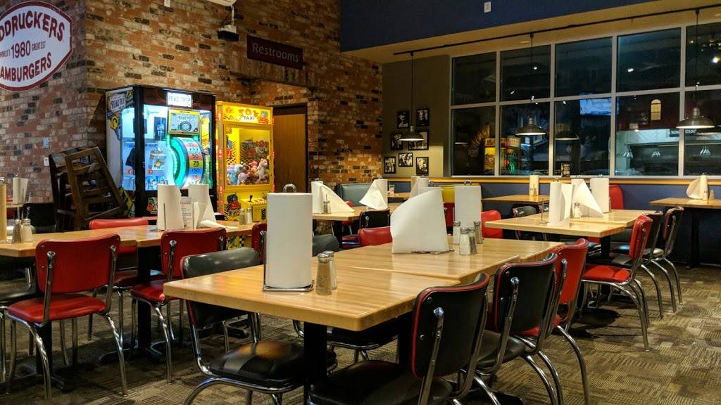 Fuddruckers | restaurant | 25309 Evergreen Rd, Southfield, MI 48075, USA | 2488096714 OR +1 248-809-6714