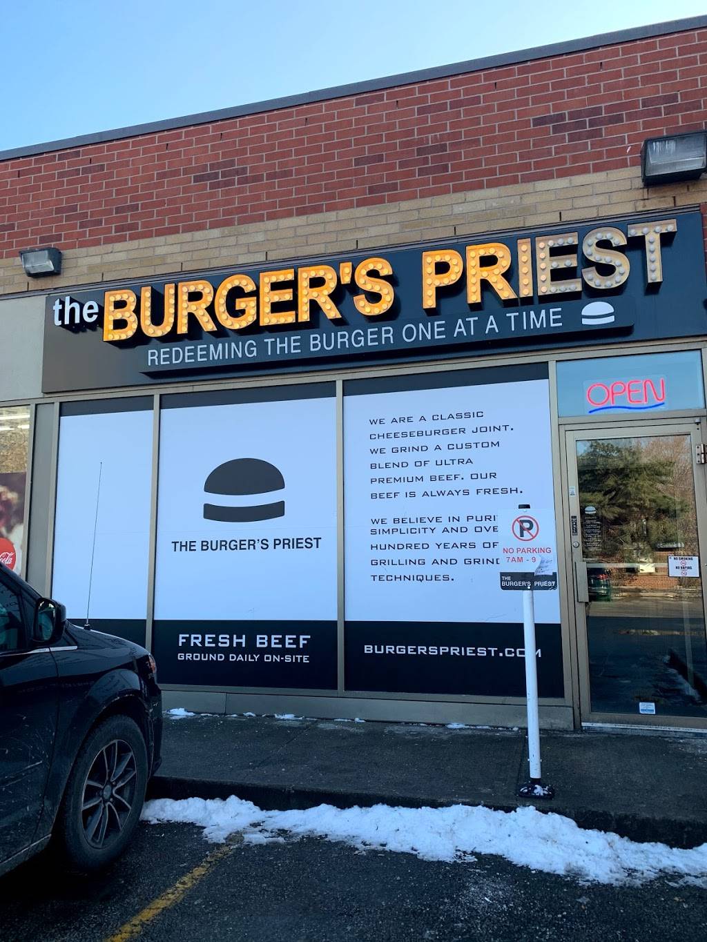 The Burgers Priest | restaurant | 860 York Mills Rd Unit 2, North York, ON M3B 1Y4, Canada | 4167921400 OR +1 416-792-1400