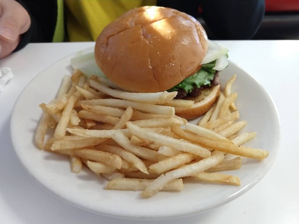 Steak n Shake | restaurant | 211 Randall Rd, Lake in the Hills, IL 60156, USA | 8474587630 OR +1 847-458-7630