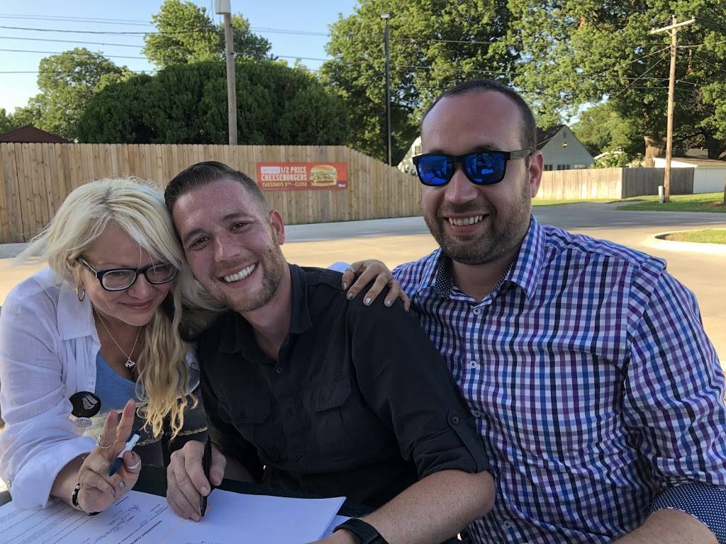 Sonic Drive-In | restaurant | 625 S Academy, Newkirk, OK 74647, USA | 5803629040 OR +1 580-362-9040