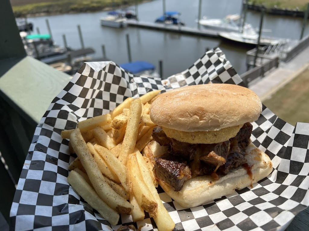 The Camphouse | restaurant | 3410 Vaught Cir, Diamondhead, MS 39525, USA | 2282224645 OR +1 228-222-4645