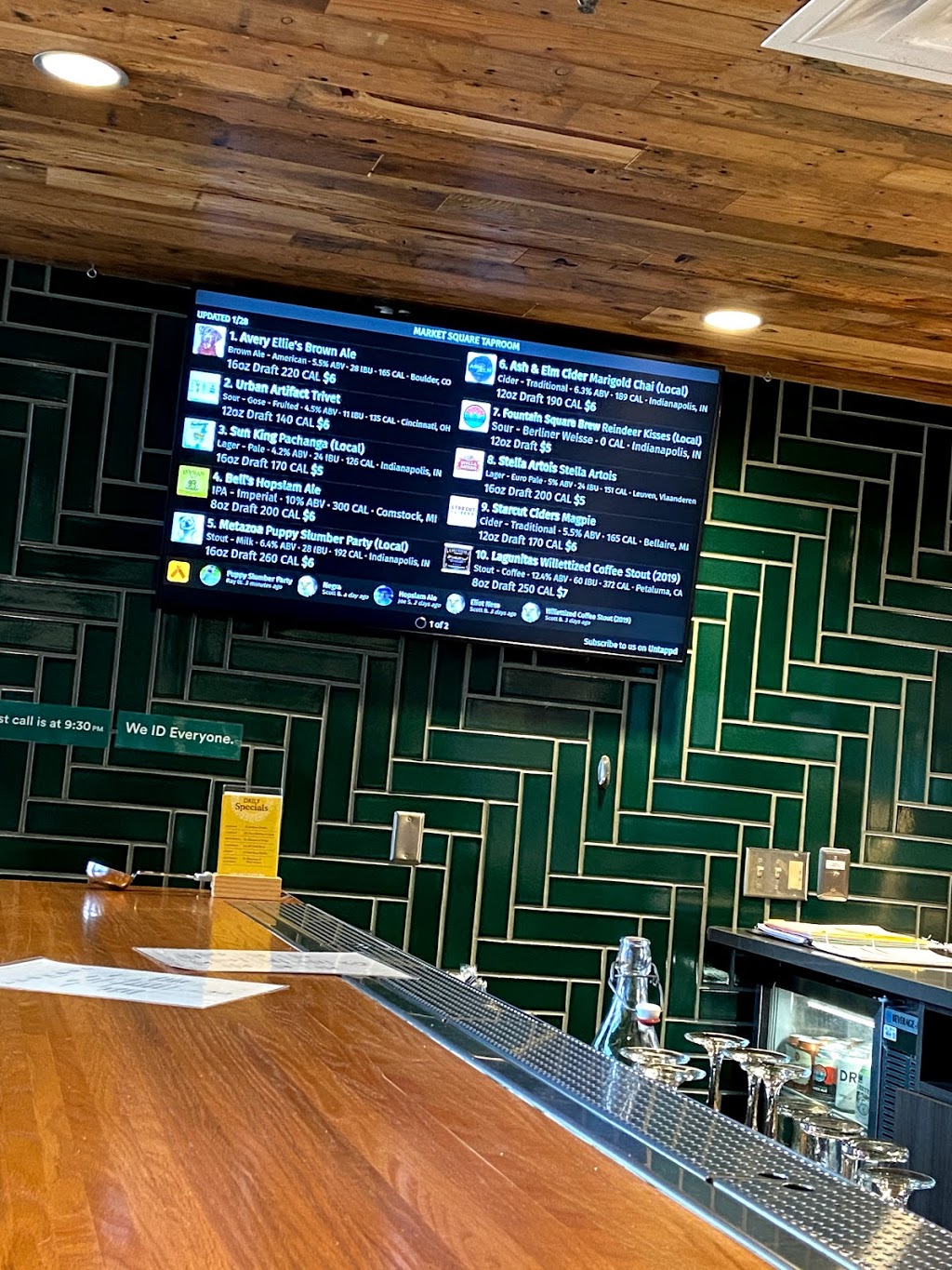 Market Square Tap Room | restaurant | 320 E Market St, Indianapolis, IN 46204, USA | 3175599360 OR +1 317-559-9360