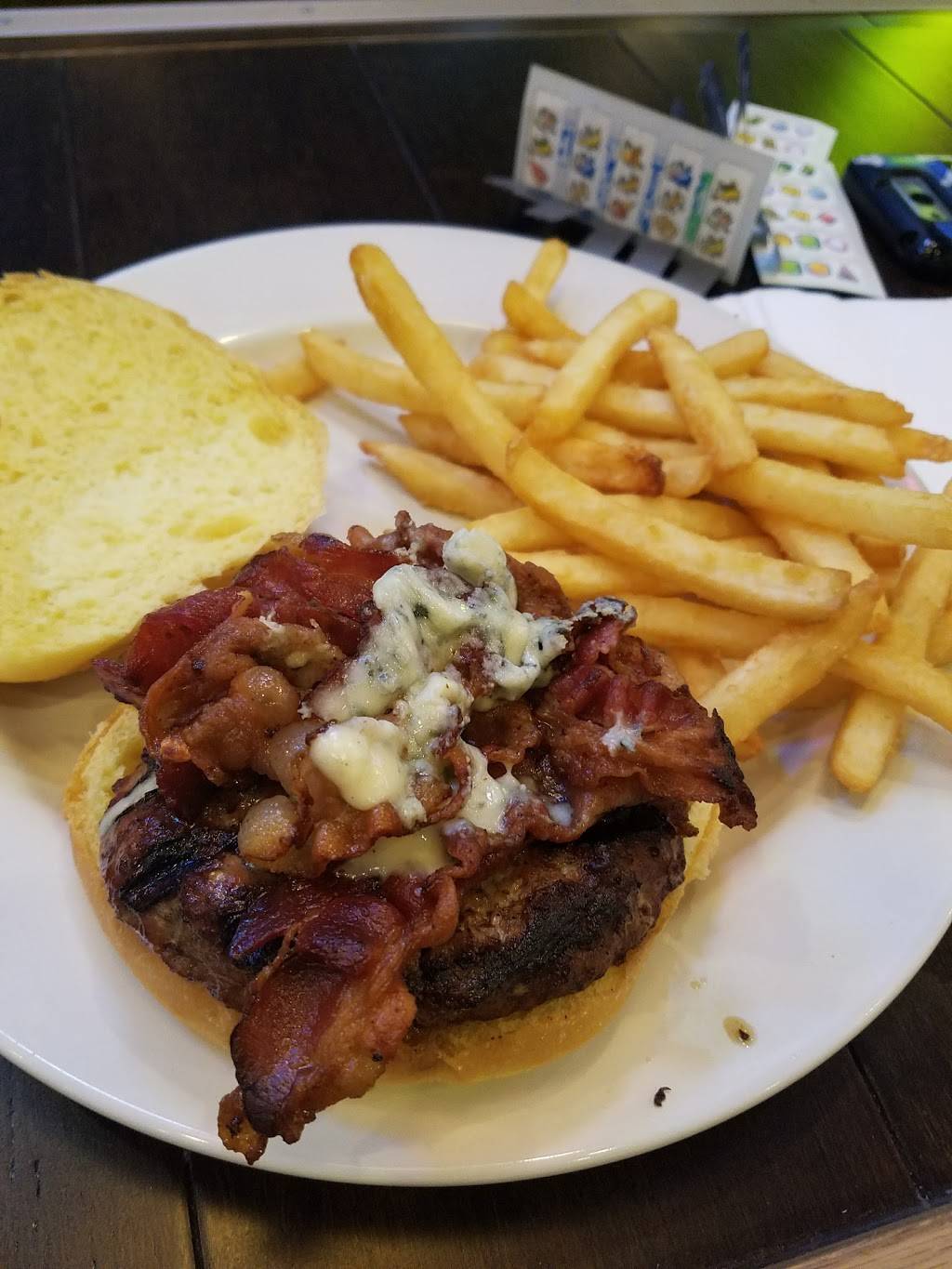 Big Woodys | restaurant | 1302 Hanover Ave, Allentown, PA 18109, USA | 6107701020 OR +1 610-770-1020