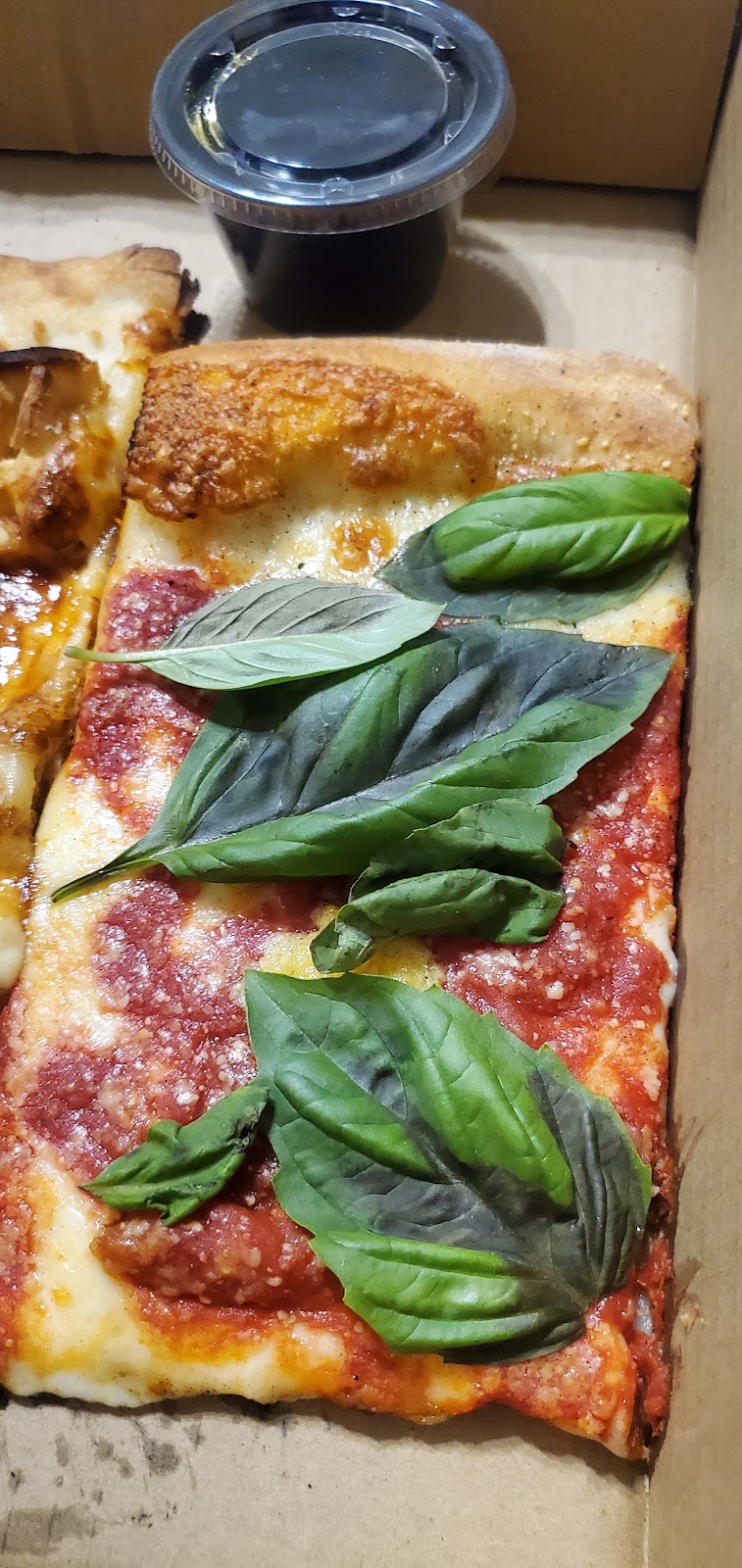 Zorch Pizza | restaurant | 2923 W Cary St, Richmond, VA 23221, USA | 8045620279 OR +1 804-562-0279