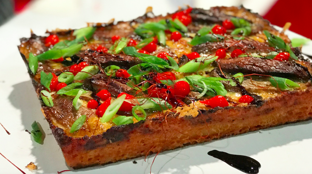 Upper Crust Pizza & Chicken | restaurant | 835 W Market St, Akron, OH 44303, USA | 3305103030 OR +1 330-510-3030