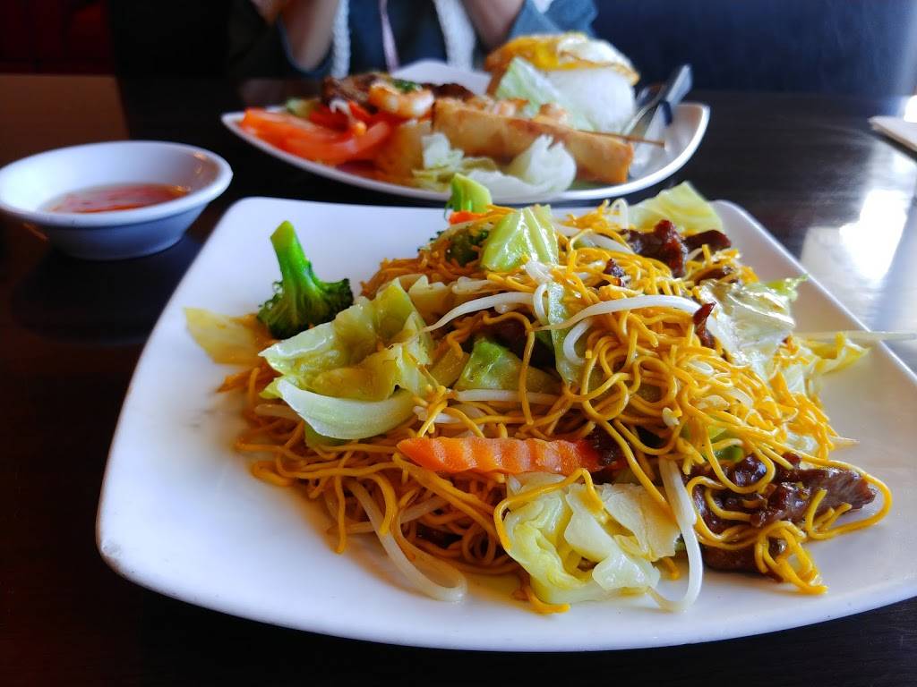 Pho Ever | restaurant | 12015 NE 8th St, Bellevue, WA 98005, USA | 4254550439 OR +1 425-455-0439