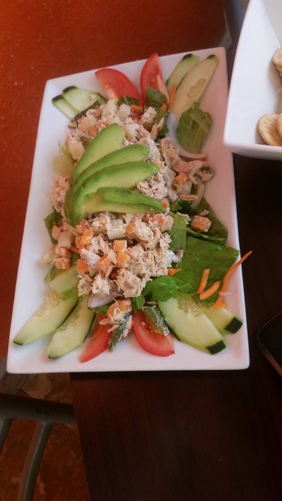 La Casa del Salmón Otay | restaurant | Bulevar Lázaro Cárdenas 2502-2, Maestros Universitarios, 22457 Tijuana, B.C., Mexico | 016646470783 OR +52 664 647 0783