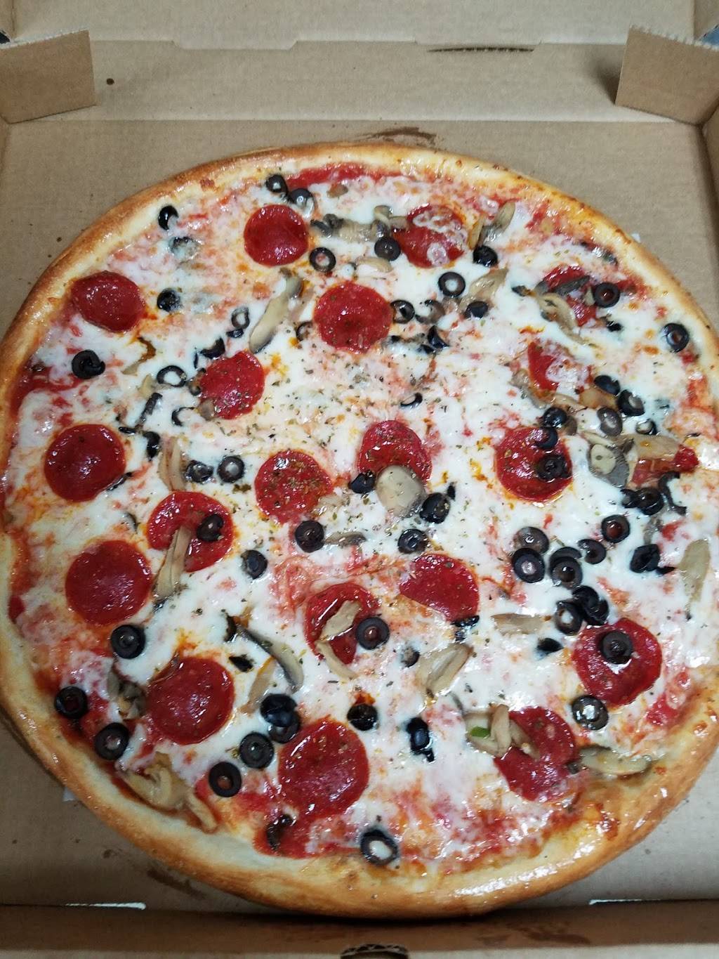 Villa Pizzeria | restaurant | 3640 Blue Ridge Blvd, Blue Ridge, VA 24064, USA | 5407289414 OR +1 540-728-9414