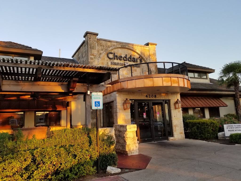 Cheddars Scratch Kitchen | restaurant | 4208 Franklin Ave, Waco, TX 76710, USA | 2547411411 OR +1 254-741-1411