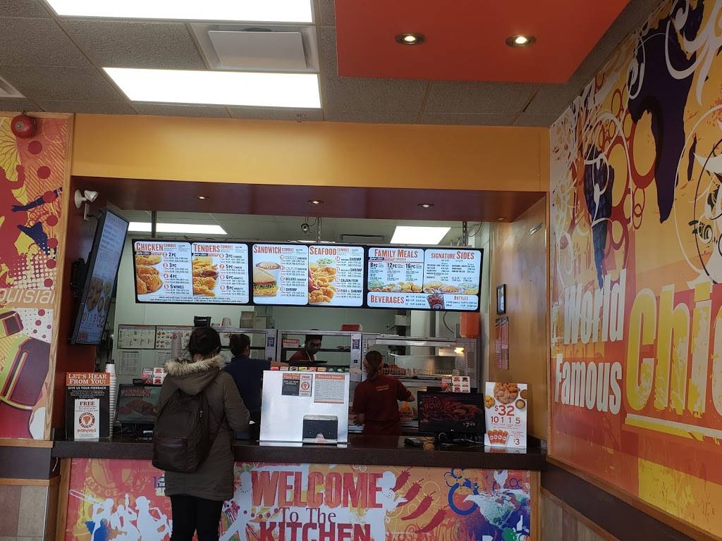 Popeyes Louisiana Kitchen | restaurant | 800 Steeles Ave W B9, Thornhill, ON L4J 7L2, Canada | 9056699999 OR +1 905-669-9999