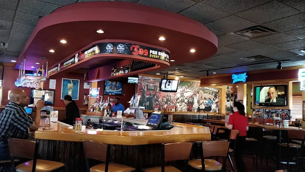 Applebees Grill + Bar | restaurant | 2933 John Hawkins Pkwy, Hoover, AL 35244, USA | 2054441102 OR +1 205-444-1102