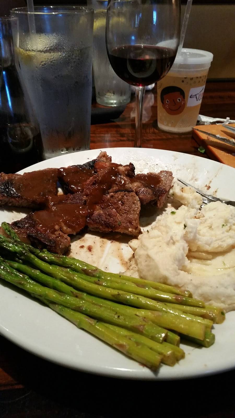 LongHorn Steakhouse | meal takeaway | 6015 Enterprise Pkwy, Solon, OH 44139, USA | 4404989553 OR +1 440-498-9553