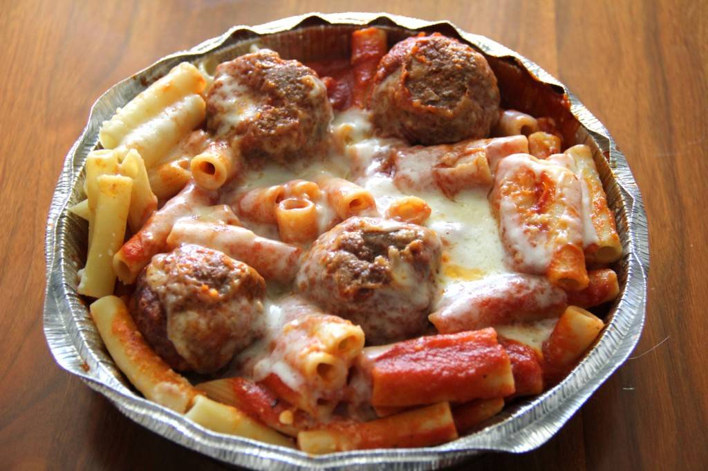 Carmens Pizza | restaurant | 933 Port Reading Ave, Port Reading, NJ 07064, USA | 7325415400 OR +1 732-541-5400