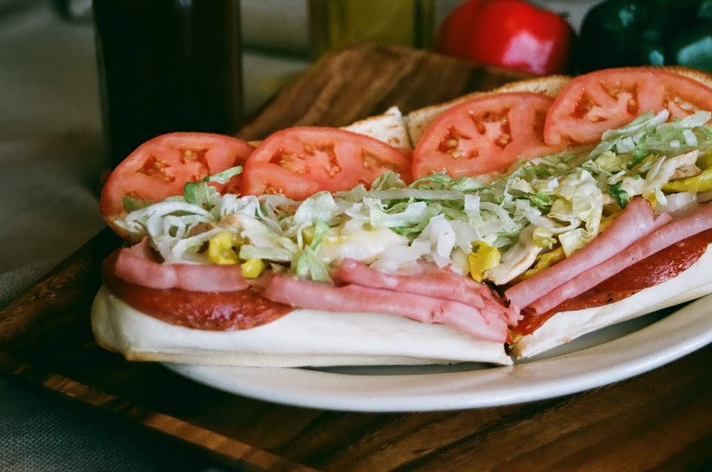 Crenos Pizza | restaurant | 620 N Memorial Dr, Lancaster, OH 43130, USA | 7404228711 OR +1 740-422-8711