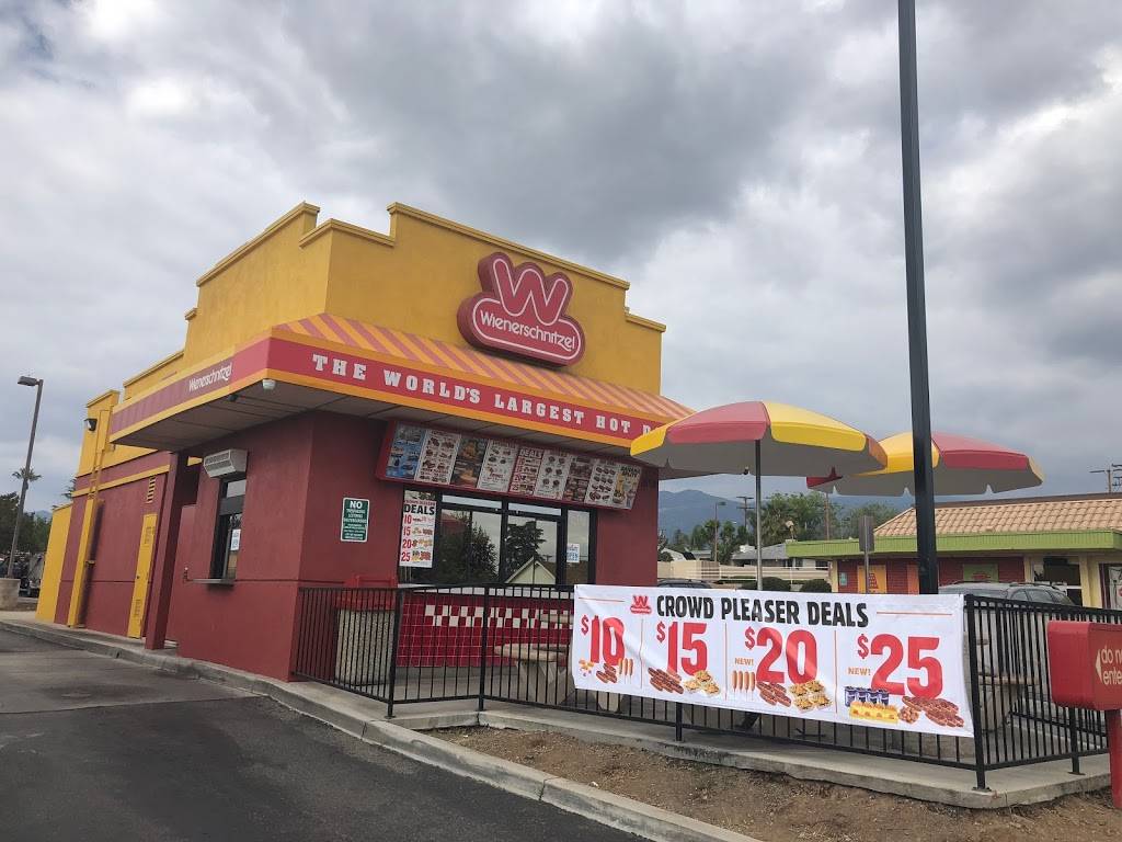 Wienerschnitzel | restaurant | 34852 Yucaipa Blvd, Yucaipa, CA 92399, USA | 9097903799 OR +1 909-790-3799