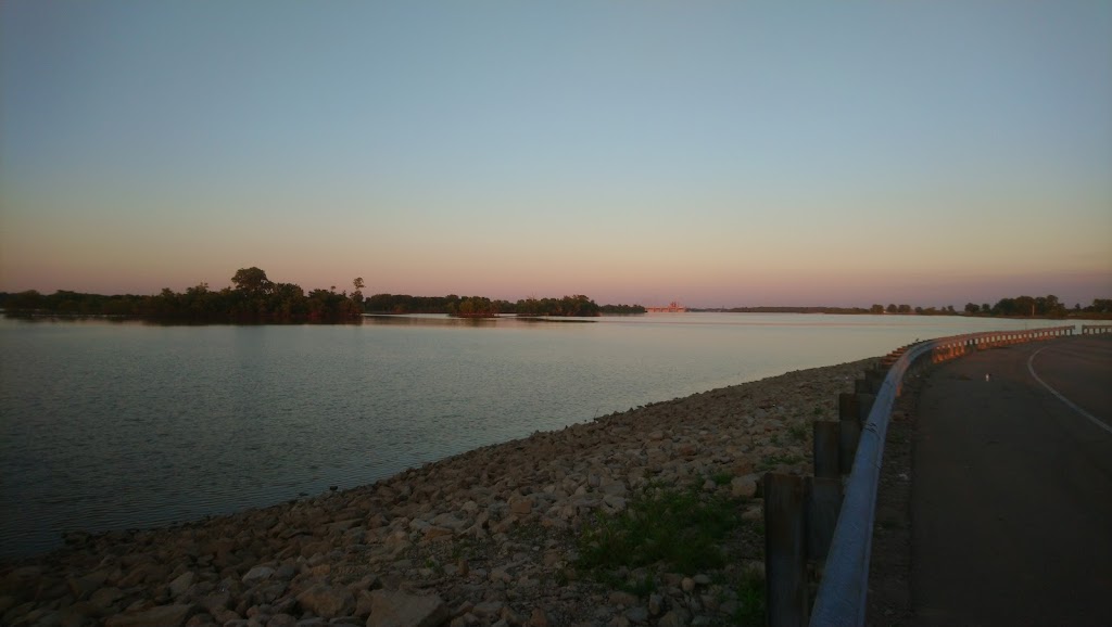 Phillips 66 | meal takeaway | 14700 US-67, West Alton, MO 63386, USA | 6367532797 OR +1 636-753-2797