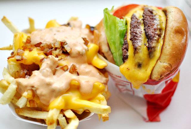 In-N-Out Burger | restaurant | 1364 Holiday Ln, Fairfield, CA 94534, USA | 8007861000 OR +1 800-786-1000