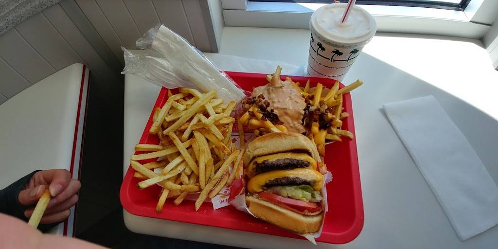 In-N-Out Burger | restaurant | 2835 W University Dr, Denton, TX 76201, USA | 8007861000 OR +1 800-786-1000