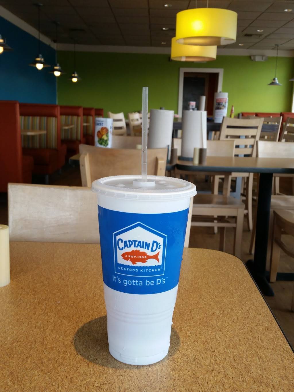 Captain Ds | restaurant | 7718 Crestwood Blvd, Irondale, AL 35210, USA | 2059561200 OR +1 205-956-1200