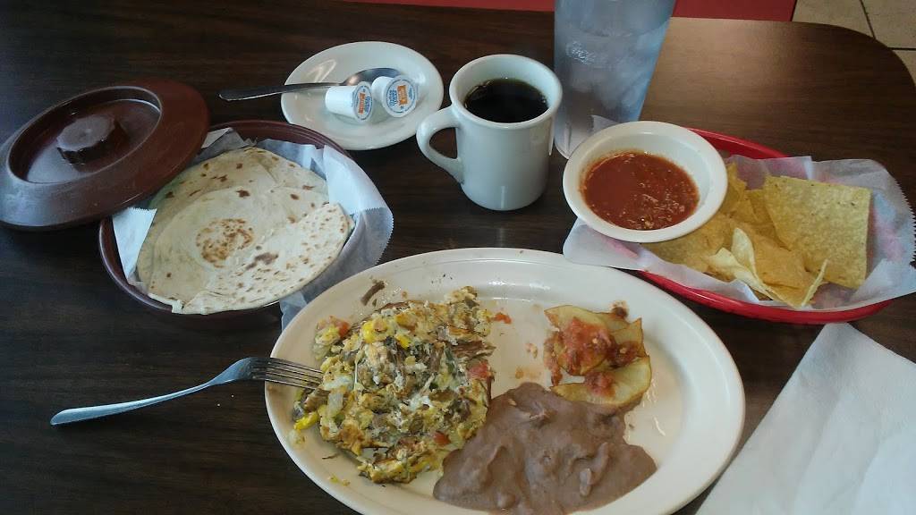 Linas Mexican Restaurant | restaurant | 11922 FM1957, San Antonio, TX 78253, USA | 2106798244 OR +1 210-679-8244